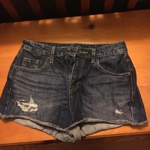 Distressed High Waisted Cutoff Shorts