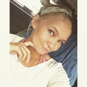 Meet your Posher, Randi