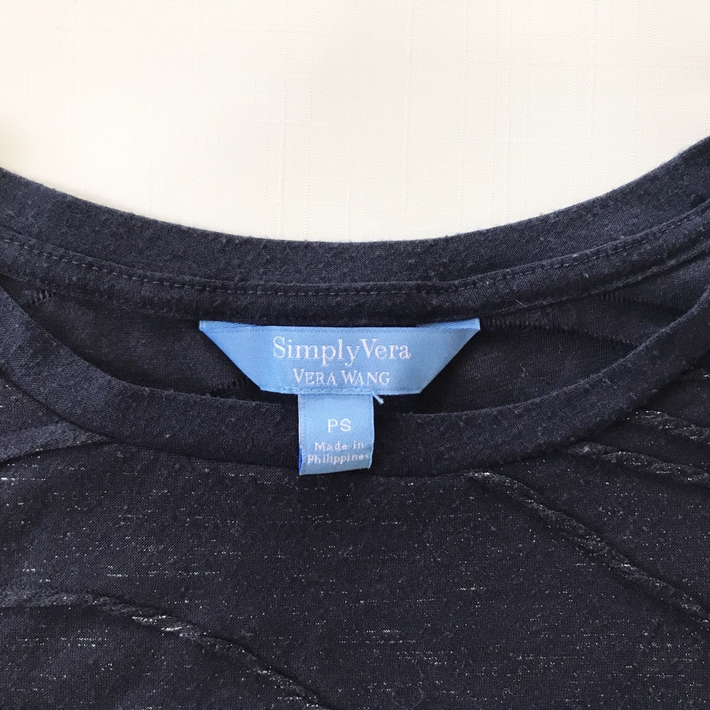 | S i m p l y  V e r a |  Vera Wang blue shirt - Picture 3 of 8