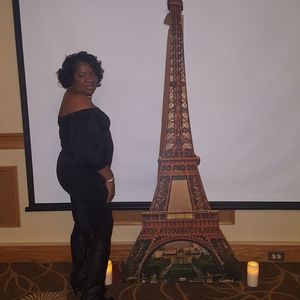 Meet your Posher, Adrienne