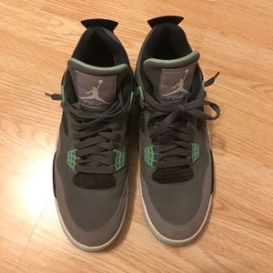 Jordan 4's Green Glow