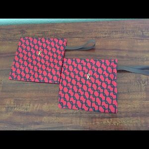 Roberta Di Camerino pouch,  Velcro closure. 7x6.5