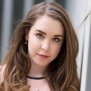 Meet your Posher, Elise