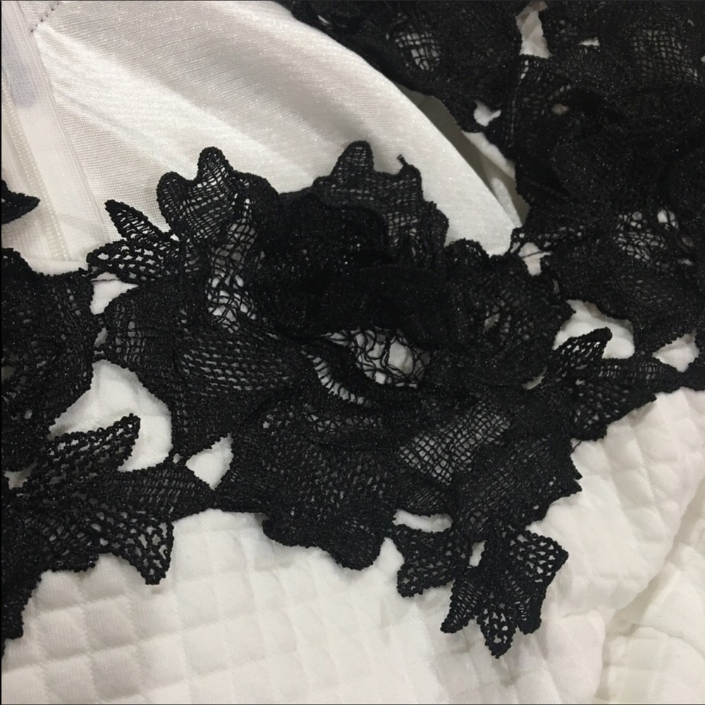 🖤Black & White Patchwork Dress🖤 - Picture 5 of 7