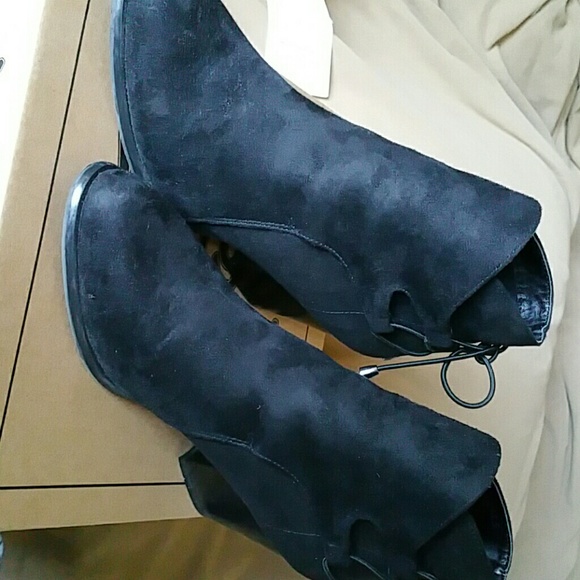 Booties - Picture 3 of 4