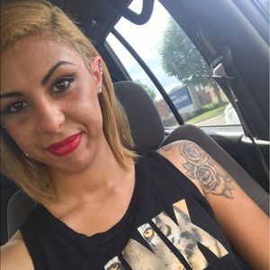 Meet your Posher, Savannah