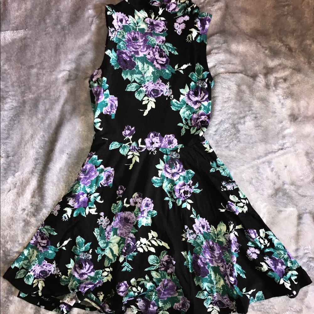 UO Floral Dress 🌺