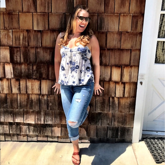 Meet your Posher, Daniella - Picture 1 of 1