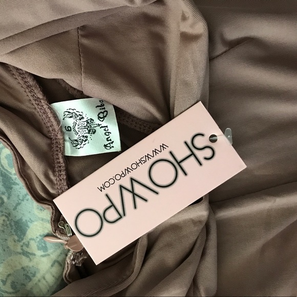 Romper - Picture 4 of 4