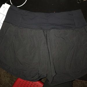 Size 4 Lulu shorts!