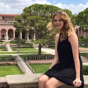 Meet your Posher, Aimee