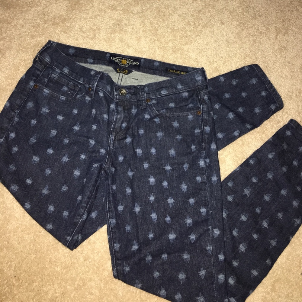 SOLD// Lucky brand Charlie skinny jeans