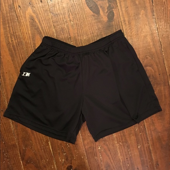 women's exercise shorts with pockets