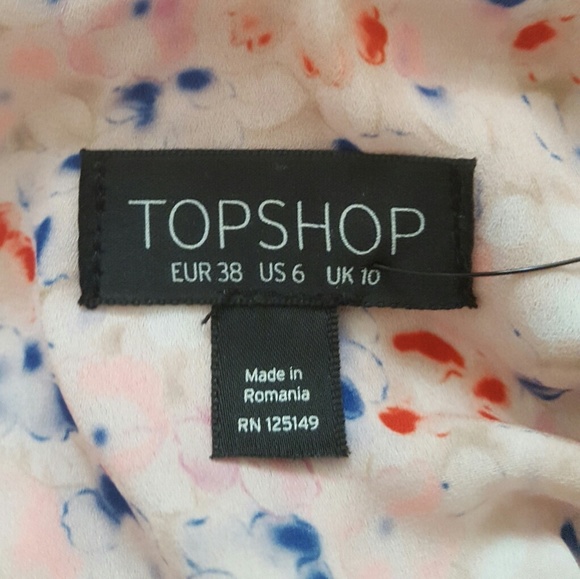 TOPSHOP Abstract Floral Print Crop Top - Picture 6 of 6