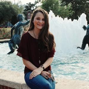 Meet your Posher, Eliza