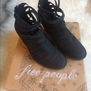 NWT Free People Hybrid Heel Boot Black 37