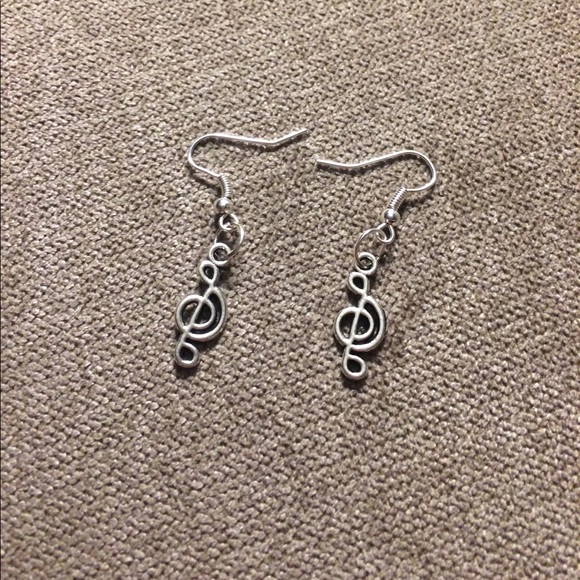 🎶Music Earrings 🎶 - Picture 1 of 1