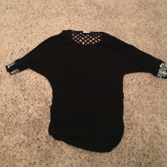 Buckle Tops - Fitted daytrip shirt