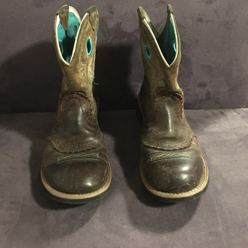 Ariat fatbaby