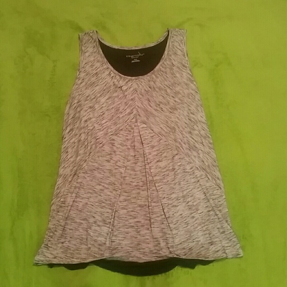 Liz Lange Tops - Liz lange maternity top