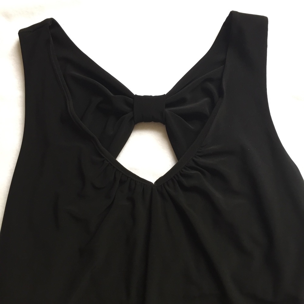 ❗️FiNAL SALE❗️Black bow back tank - Picture 1 of 5