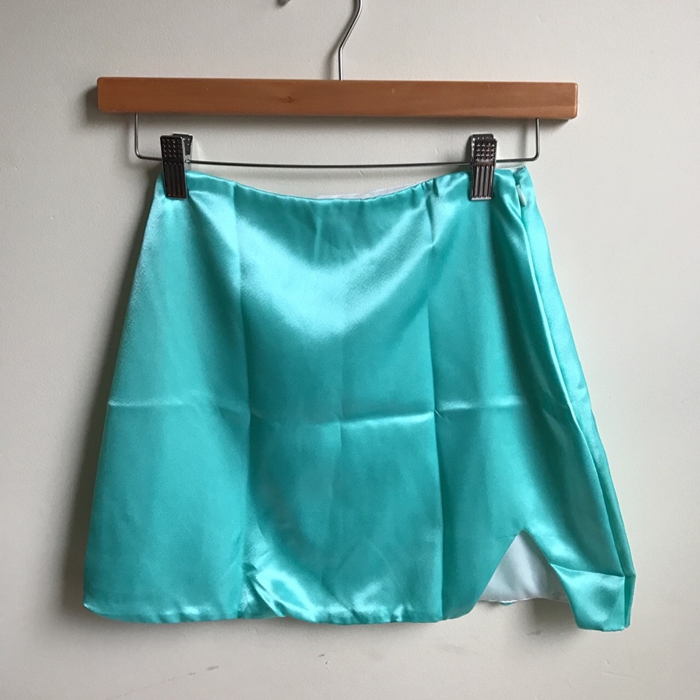 O mighty silk kitten skirt size small
