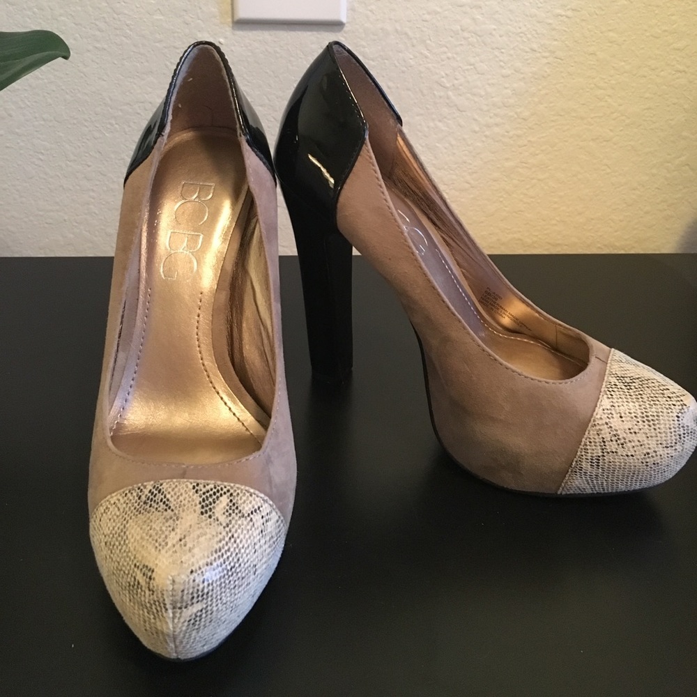 Cram and Black Snake Skin Pumps