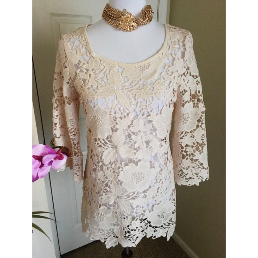 *NWOT* Forgotten Grace Cream Blouse