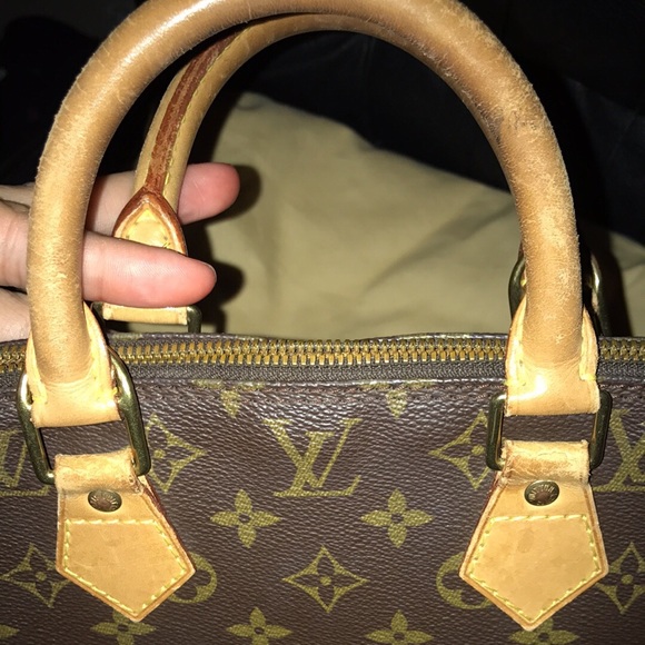 Louis Vuitton purse