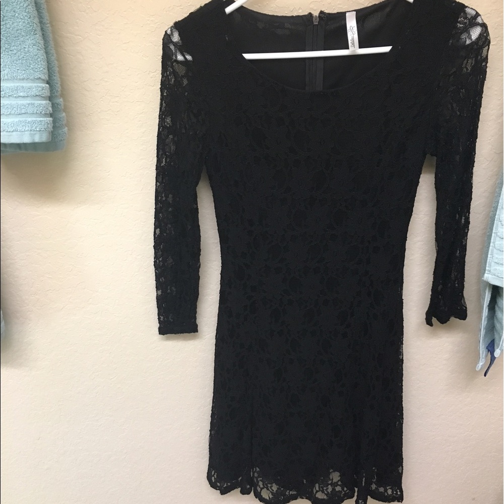 Elegant Black Lace Dress