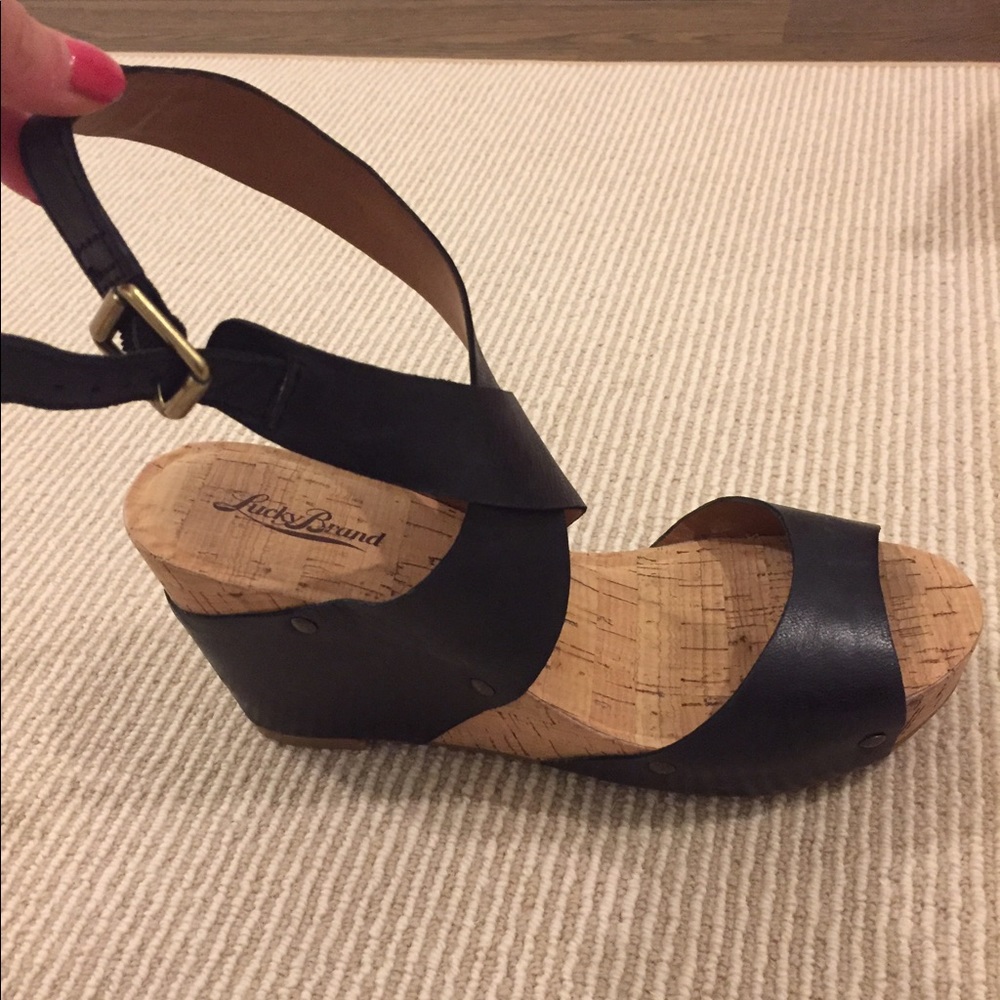 Lucky Brand black wedges