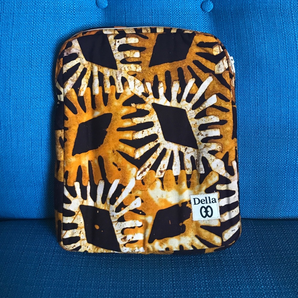 Della IPad Case