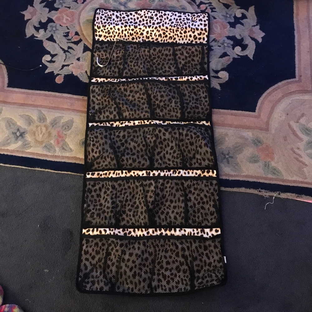 Vs pink cheetah shoe caddy