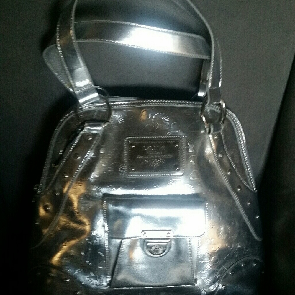 Okdmks silver metallic purse