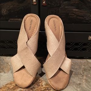 Wedge sandals
