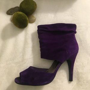 Steve Madden purple faux suede heels
