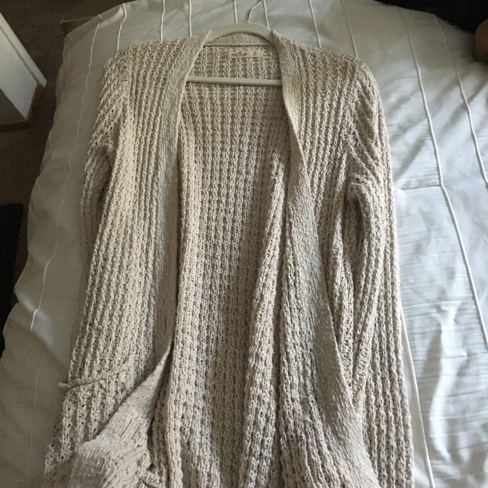 Hollister cardigan