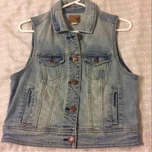 Light Wash AE Jean Vest