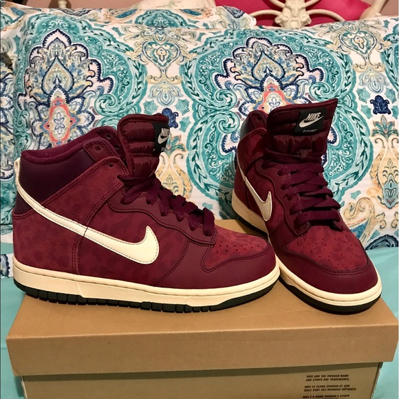 Nike Dunk highs Size 6.5 Women - Picture 1 of 3