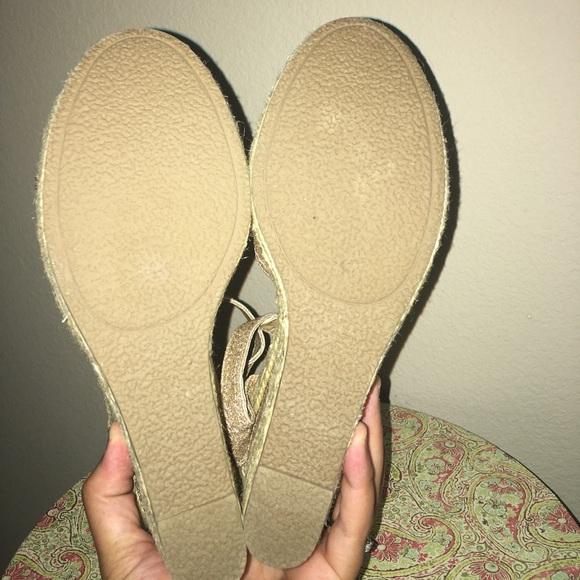 Gold Glitter Platform Wedge - Picture 5 of 6