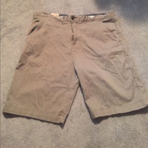 Gray/beige shorts