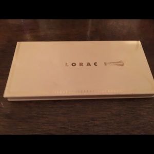 Lorac Unzipped Pallet