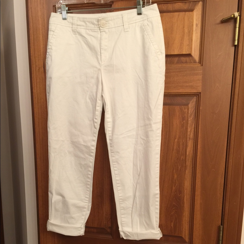 Liz Claiborne Khaki Cropped Pants NWOT