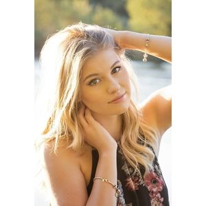 Meet your Posher, Haylie