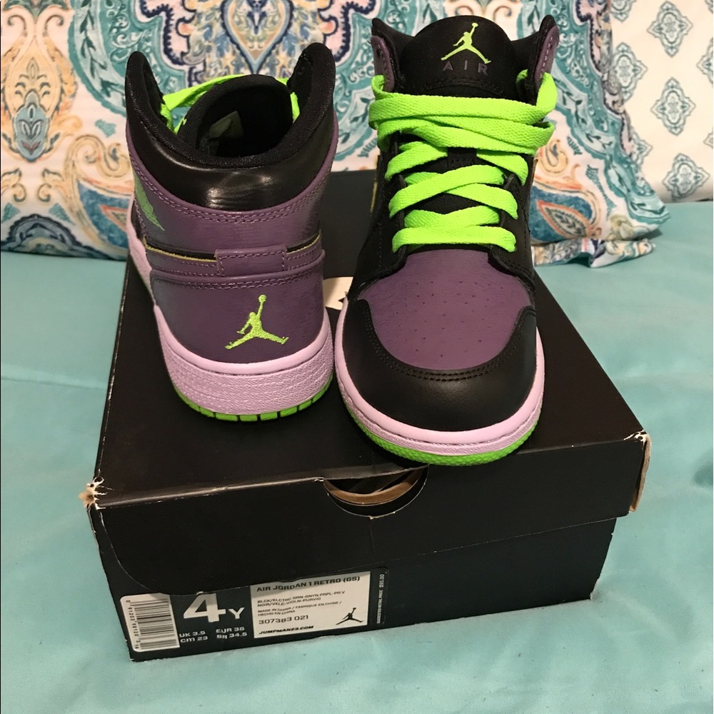 Nike Air Jordan "Joker One" Size 4 Youth 6.5 Women