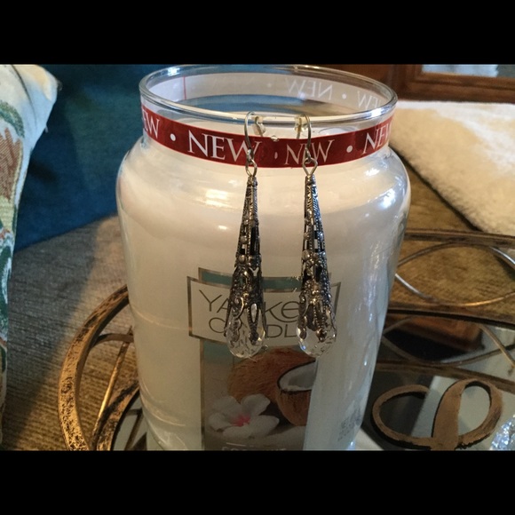 Earrings - Picture 2 of 2