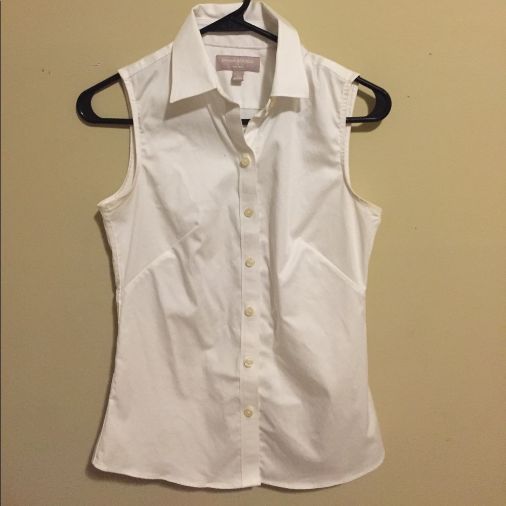BANANA REPUBLIC White Button-up