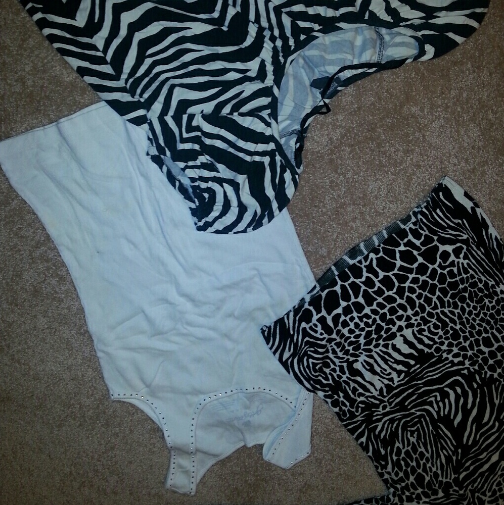 Bundle 3 black/white tops - Picture 2 of 3