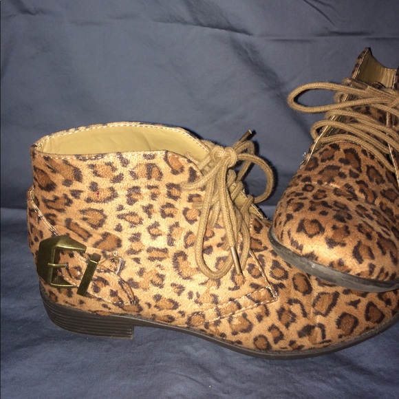 Cheetah booties - Picture 3 of 4