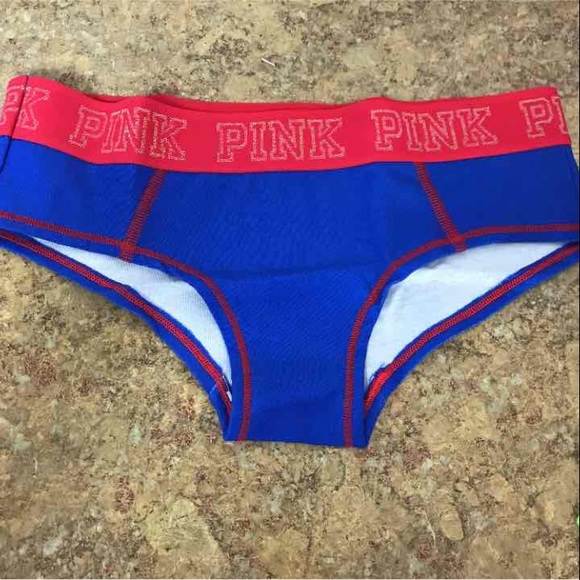 Vs pink pantie - Picture 2 of 4